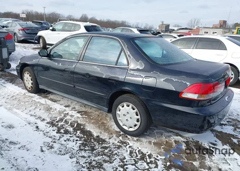 2001 Honda Accord 2.3 Lx z USA, uszkodzony, nr VIN 1HGCG66531A083287